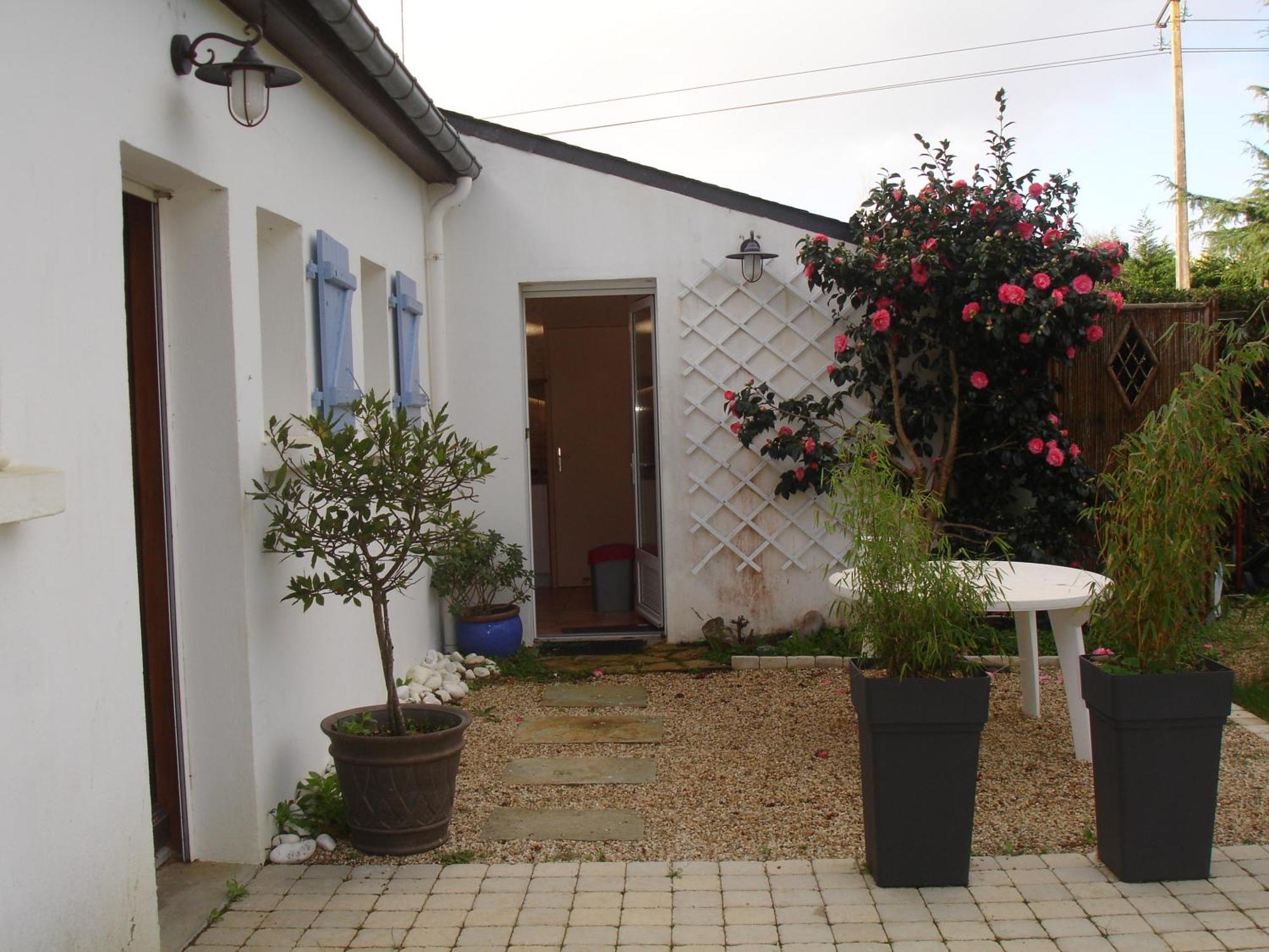 Grand Studio Duplex Avec Jardin 滨海拉特里尼泰 外观 照片